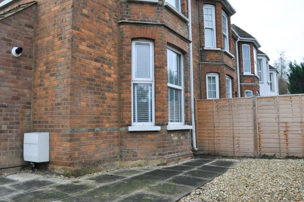 Bedford Rd Apartment Ideal For Hospital & Town Centre Kempston Εξωτερικό φωτογραφία